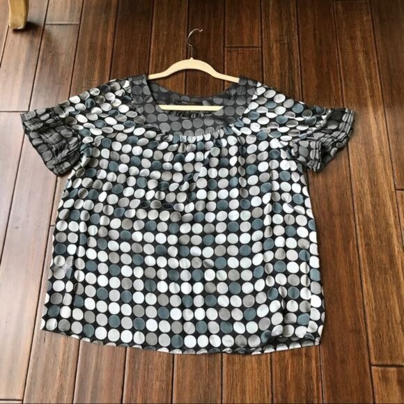 BCBGMaxAzria Gray & Blue Polka Dot Top Size M Silk blend - Picture 4 of 10